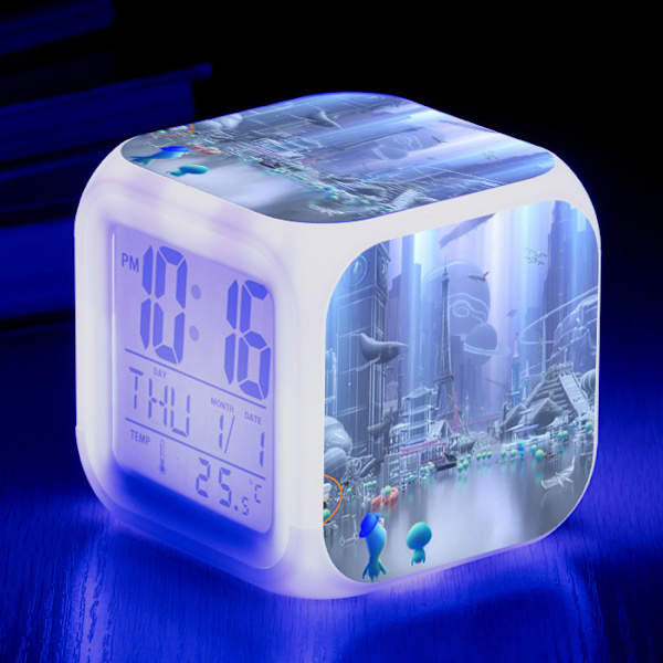Wekity Anime Mind Adventure Färgglad väckarklocka LED Kvadratisk klocka Digital väckarklocka med tid, temperatur, alarm, datum