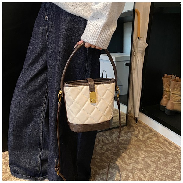Elegant ternet håndtaske til ældre kvinder, let luksuriøs skuldertaske, Yangqi Crossbody Taske