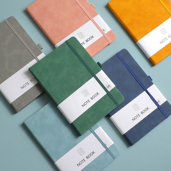 200 Siders A5 Linjeret Notesbog Journal, PU Læder Hardback Notesbøger 100 Ark 5.9'' X 8.46'' Fortykkede Klassiske med Pen Loop Notesbog
