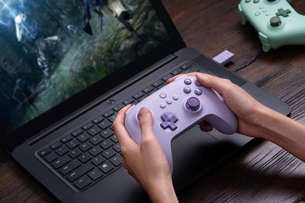 8Bitdo Ultimate C 2.4g langaton ohjain Windows PC:lle, Androidille, Steam Deckille ja Raspberry Pi:lle Purple