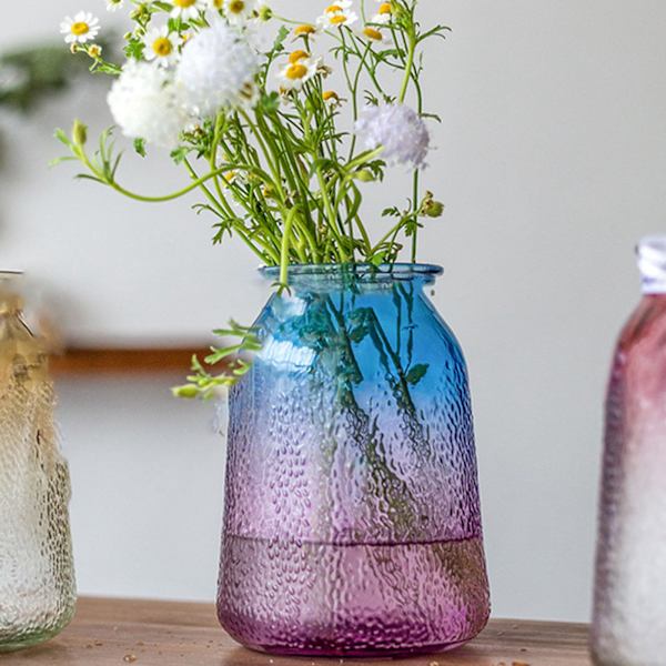 Vas Attractiv Dekorativ Glasmaterial Stabil Bas 9,5x9x18cm Minimalistisk Stil Vas Ornament för Hem Blå Lila