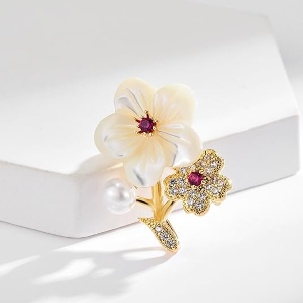 Blomster Floral Perle Brosche Rhinestone Krystal Brosche Blad Buket Brosche Pin Mode Kjole Tilbehør Fødselsdag Graduering Smykker Gave Til Kvinder Style 9