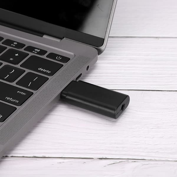 R9 Bluetooth-lydmottaker Støtte Navigasjon/Samtale USB/AUX Dual-Output Musikkadapter