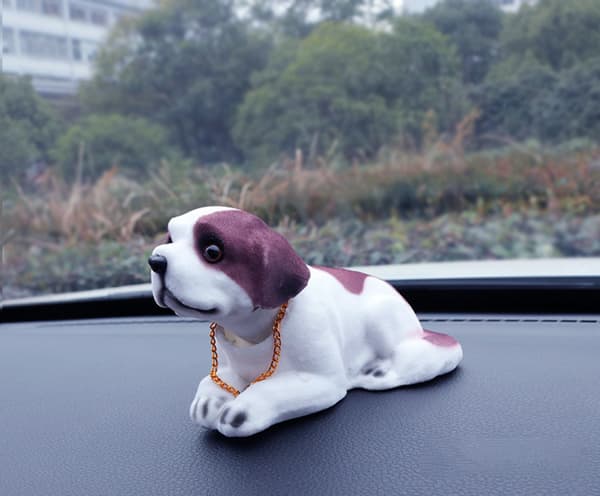 Dashboard-hode hunder nikker på hodet Bil Dash-pynt Valp for bildekorasjon (St. Bernard)