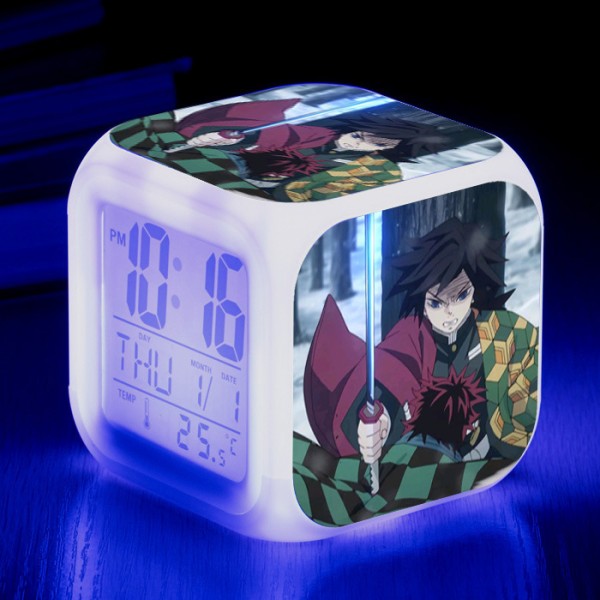 Wekity Anime Alarmur One Piece LED Firkantet Ur Digital Alarmur med Tid, Temperatur, Alarm, Dato
