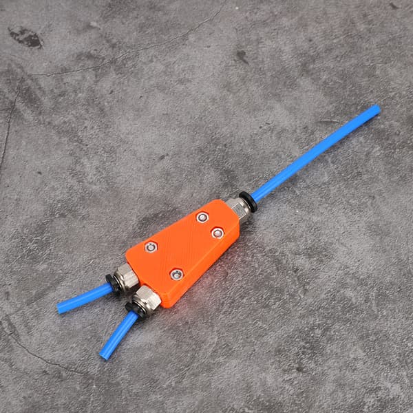 2 i 1 ud Pneumatisk Stikmodul 3D Printer Tilbehør til Ender-3 Ekstruder (tilfældig farve)