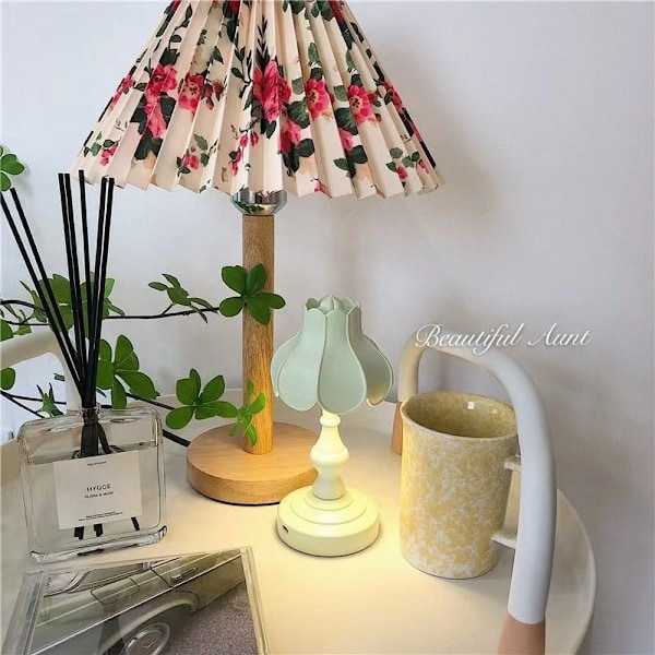 Sladdlös bordslampa USB-laddning Mini bordslampa europeisk stil dekorativ LED-nattlampa sänglampa sängbord