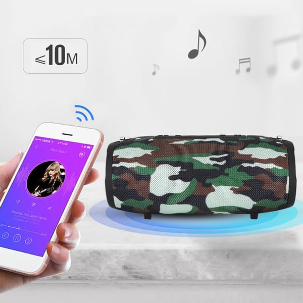 Multifunktionell trådlös bärbar plug-in krigs trumtyp högtalare (kamouflage)