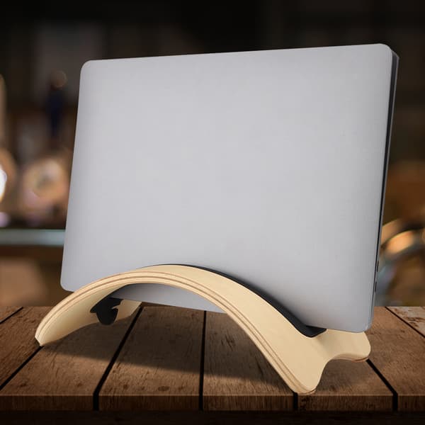 SamDi Arch Tre Stativ i Valnøtt for MacBook Pro Bærbare PC-er (Bjørk)