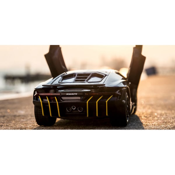 Lamborghini LP770 Gini sportsbilmodell Casting Bilmodell Leketøy Barnelyd og lys Trekk tilbake Bil Sinklegering Leker for barn Gave (svart)