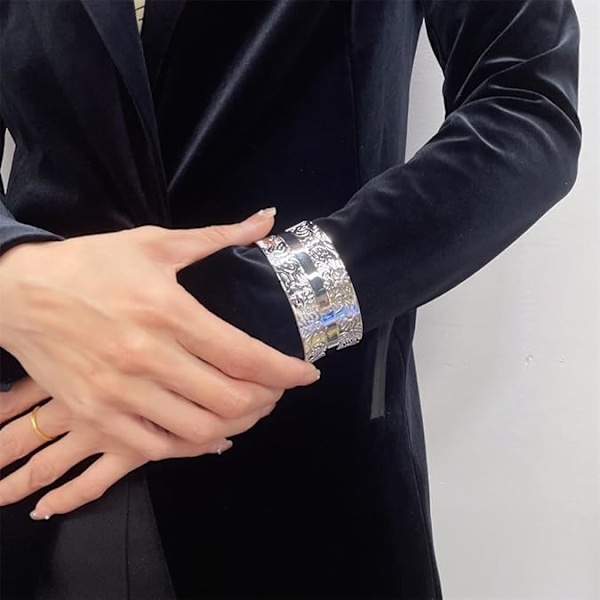 Vintage Figur Bred Bangle Armbånd til Kvinder Sarte Bohemian Belagt Manschetter Håndled Åbne Bangles Statement Mode Unik Overdreven Trendy Smykker Gave Silver