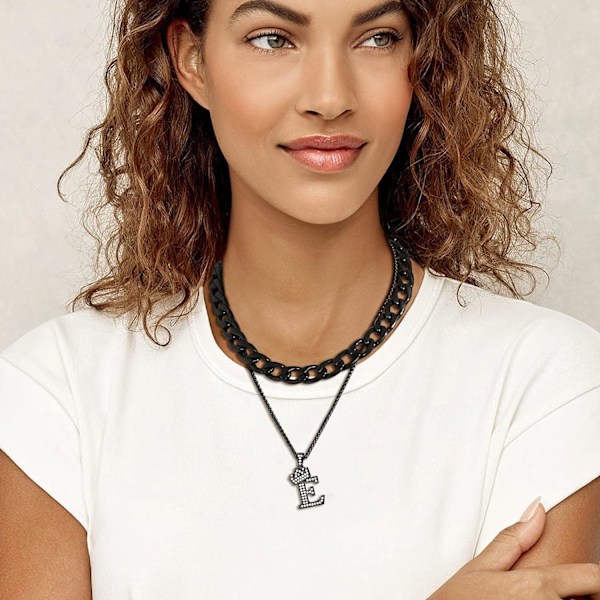 Krona Initial A-Z Halsband, Iced Out Letter Hänge med 22-24 Tums Kedja, Män Kvinnor Bling Hip Hop Alfabet Namn Smycken Present Stora Initialer Halsband E Black
