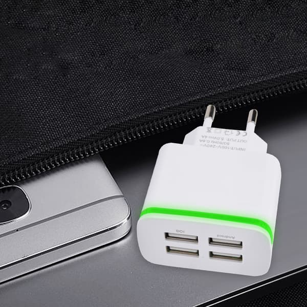 Universal 4-ports USB-oplader til smartphone og tablet