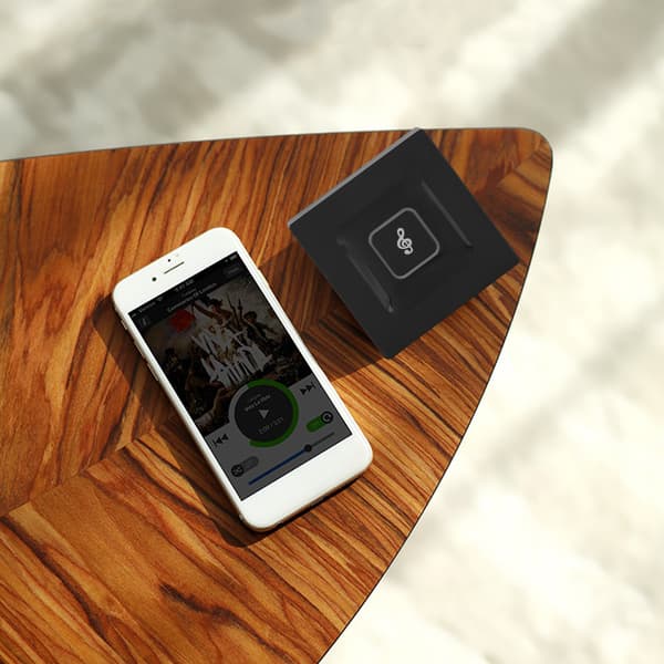 Støydempende 2-i-1 Bluetooth-sender og -mottaker med stereosurroundlyd