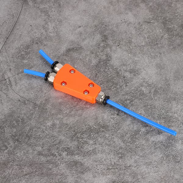 2 i 1 ud Pneumatisk Stikmodul 3D Printer Tilbehør til Ender-3 Ekstruder (tilfældig farve)