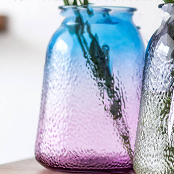 Vas Attractiv Dekorativ Glasmaterial Stabil Bas 9,5x9x18cm Minimalistisk Stil Vas Ornament för Hem Blå Lila