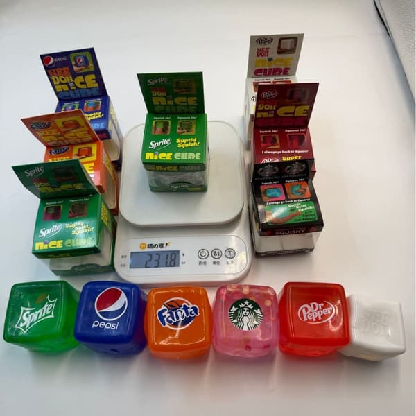 Schylling Needoh Nice Cube sensorisk leke, stresslindrende blokk, klem, lindre stress, puslespill og slipp