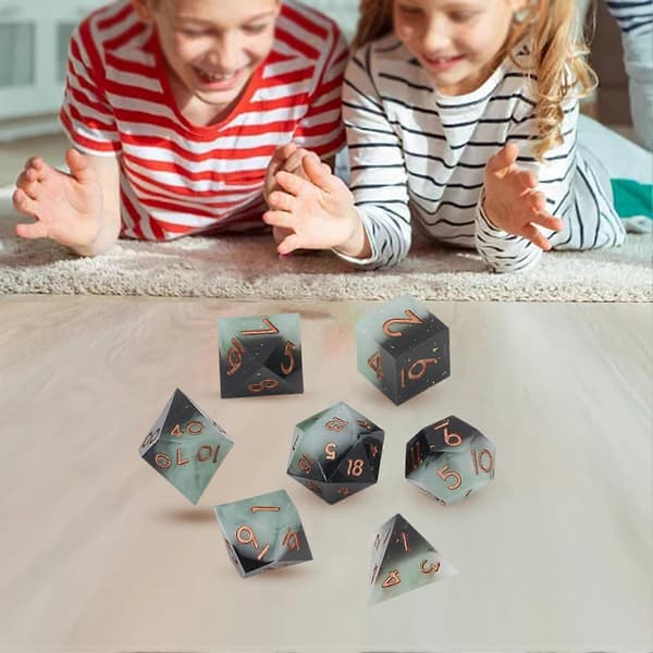 7 st polyedriska tärningar transparent harts skarpa kanter handgjorda RPG rollspel barnpresent Black