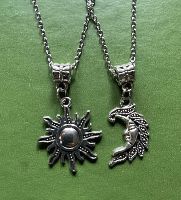 Halsband Sol Måne Kompis Partner 2 st Sol Måne Rostfri kedja Silver silver