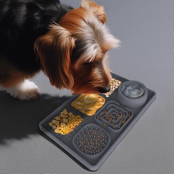 Hundeslikkemåtte med sugekopper, silikone-slikkemåtte til hunde og katte, langsom foderstation til kæledyr Black 1 PC