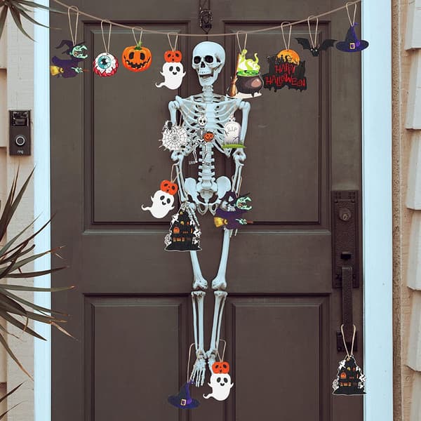 Halloween-pyntesæt, 24 dele - 12 forskellige designs til ophæng