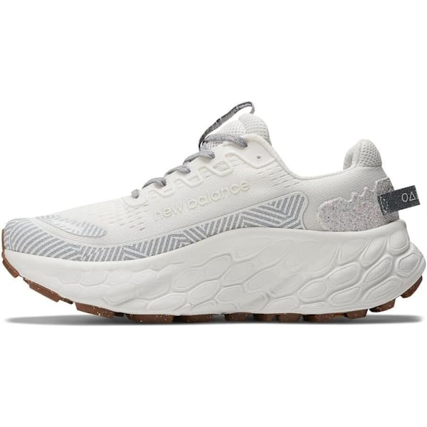 New Balances Fresh Foam X Trail More v3 ' White with Turtledove 43