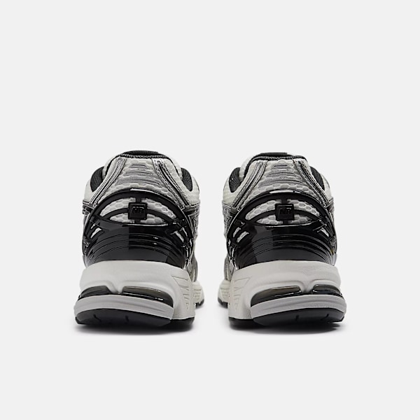 New Balance 1906R 'Silver Black' Far sko sneakers 43
