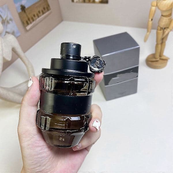 Viktor & Rolf Spicebomb Eau de Toilette Night Vision, Cologne til mænd, 100ml9 Rød red