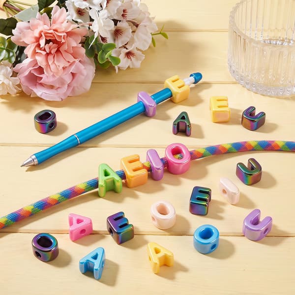 40 st. vokaler med stora hål, tjocka bubbelbokstavspärlor Large Letter Beads AEIOU