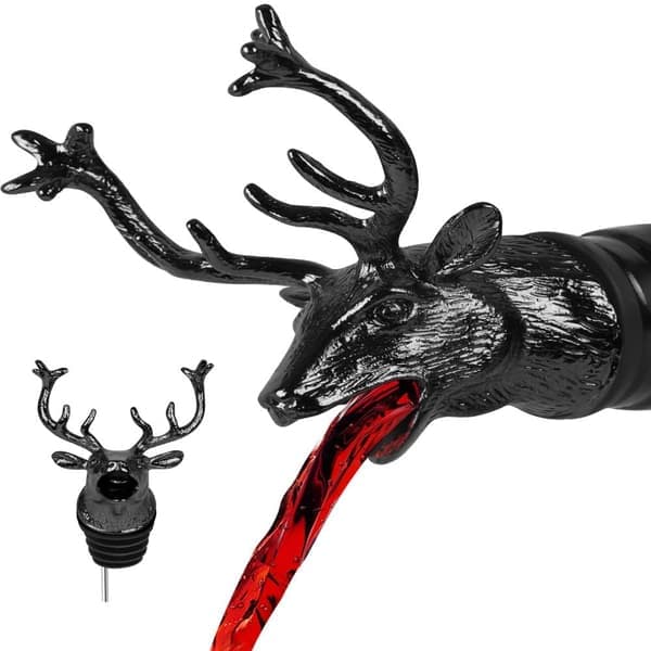 2 stk. vinkaraffel med hjortehode, vinlufter og helletut Deer Deer