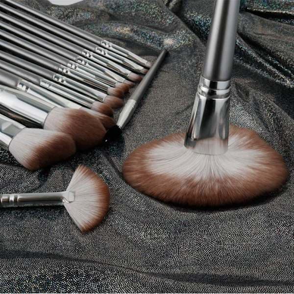 TECHNIQUE PRO KOMPLET MAKEUPBØRSTESÆT - 14 MAKEUPBØRSTER