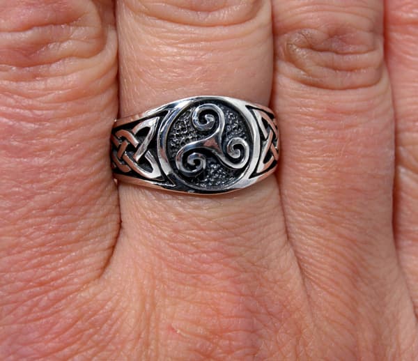 Ring Triskele, størrelse 52-74 (tris) - Sølv 66