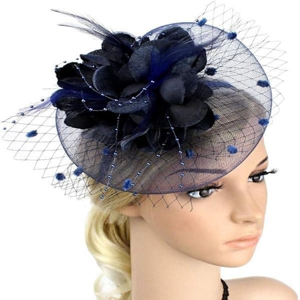 Fascinator Pillbox-hat til kvinder, blomster-bowlerhat med fjer, bryllups- og cocktailhat, hårklemme, fest-hårtilbehør, blå
