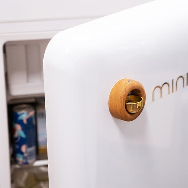 Ovenkello magneettikellolla