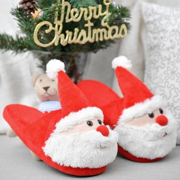 Jultofflor i plysch, varma vintertofflor