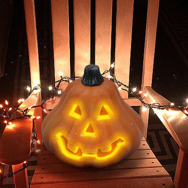 Halloween gresskarlykt kjøpesenter gårdsplass butikk scene layout dekorasjon lysende gresskar