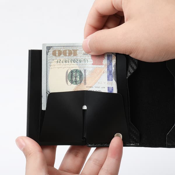 Pop-up kortholder i kulfiber med RFID-beskyttelse, PU-materiale, sort
