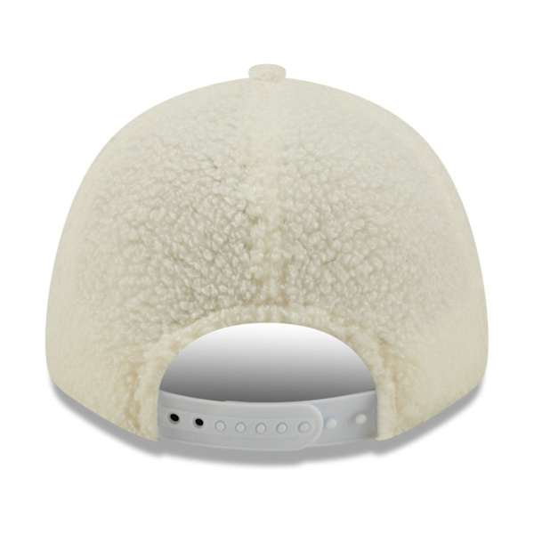 New Era 9Forty Naisten Sherpa-Lippis - BORG NY Yankees Offwhite