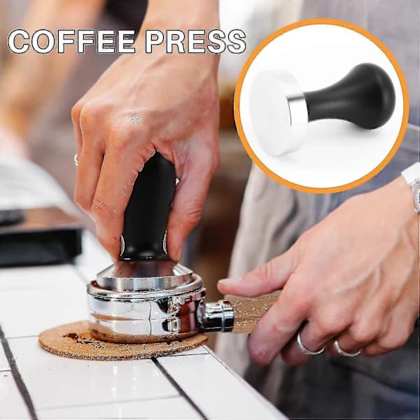 Kaffestamper sæt, lavet af rustfrit stål, med en fladbundet espressostamper.