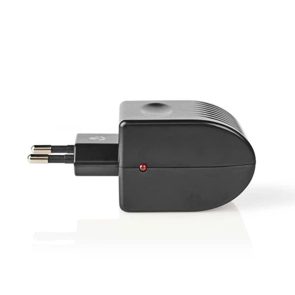 Nedis Spenningsomformer 220V - 12V