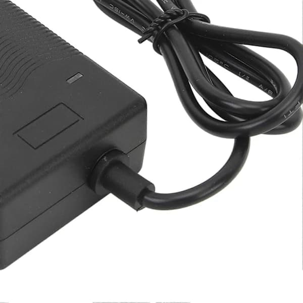 29.4V 1.5A Oplader til El-scooter & Cykel med DC 5.5x2.1mm Stik[JUN]