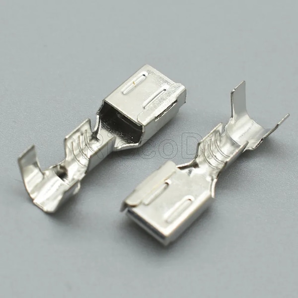 20-100 kpl 6,3 mm sarjan DJ623FA-6,3C johdinliitin puristusliitin 6,3 mm naarasnastat autoille 7283-5596-1