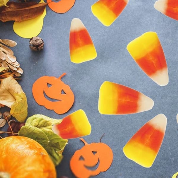 24 kpl Halloween-maissikarkkitarrat Candy corn -tarra [XJ]