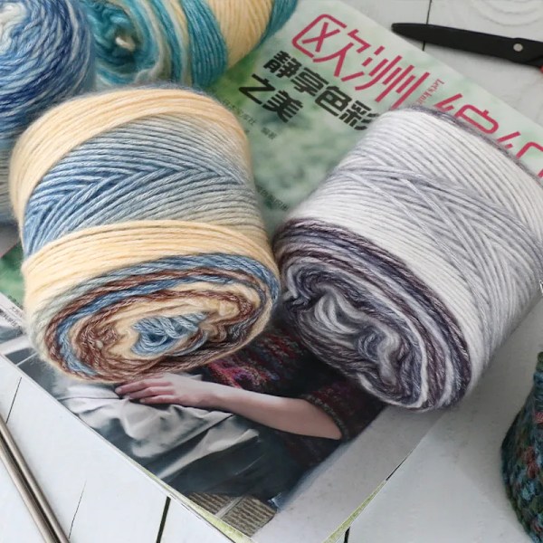 1 st Gradient Cake Ullgarn Regnbåge Vintertröja Halsduk Hatt Handstickning DIY Virknål Medium Fint Ullgarn 100g/Nystan