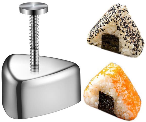 Onigiri Maker Risbolleform i Rustfritt Stål Non-Stick Gjenbrukbar for Barn Bento og Sushi Trekant Sølv 9,5 cm