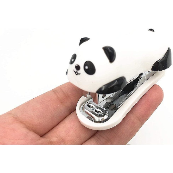 XJ-1 stk. Sød Panda Mini Hæftemaskine Sød Tegneserie Skrivebordshæftemaskine Bærbar Hæftemaskine (YJD)