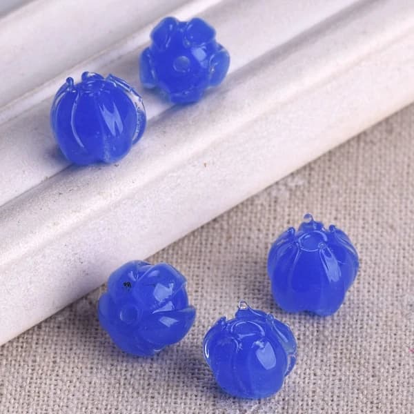 10 st Blomknoppspärlor Bell Orchid Beads RÖDA 10 ST Röd 10 st