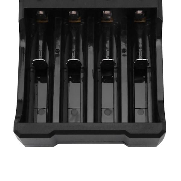 XJ-Ladattava 4-paikkainen akkulaturi Li-ion USB Älykäs pikalaturi 18350 18500 AAA Li-ion -akuille