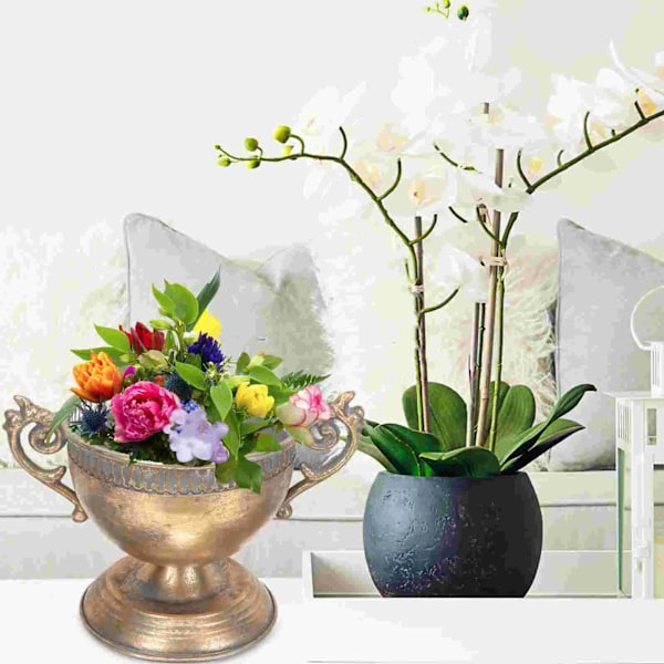 Guld Urna Planter Shabby Chic Metallvaser Trumpetvas Blombukett Krukor Piedestal Blomsterbehållare Växtkruka Hem Bröllop