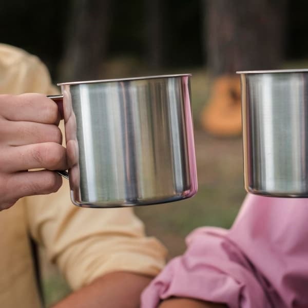 XJ-teräsmuki kahvalla: Kestävä ja mukava kaikkiin tarkoituksiin